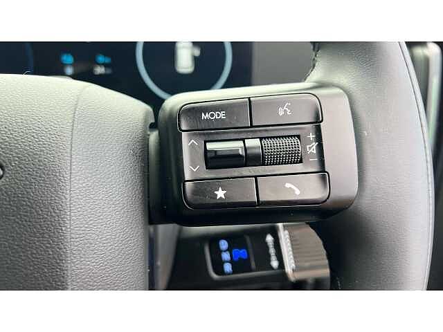 Hyundai SANTA FE SANTA FE 1.6 TGDi Plug-in Hybrid Calligraphy 5dr 4WD Auto Ecotronic Grey