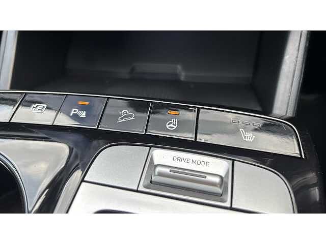 Hyundai TUCSON TUCSON 1.6 TGDi Hybrid 230 Premium 5dr 2WD Auto SILVER