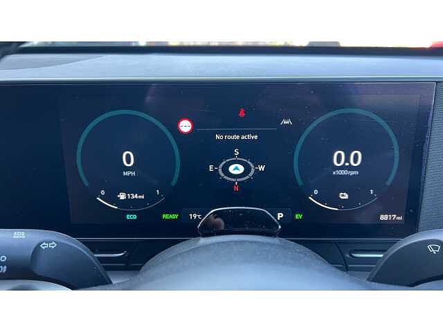 Hyundai KONA KONA 1.6 GDi Hybrid Ultimate 5dr DCT White