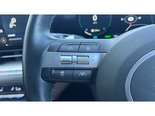 Hyundai KONA KONA 1.6 GDi Hybrid Ultimate 5dr DCT White