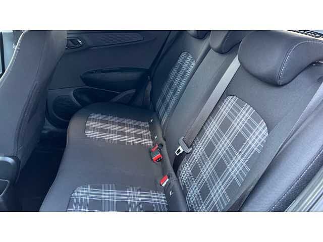 Hyundai i10 I10 1.2 [79] Premium 5dr Auto [Nav]