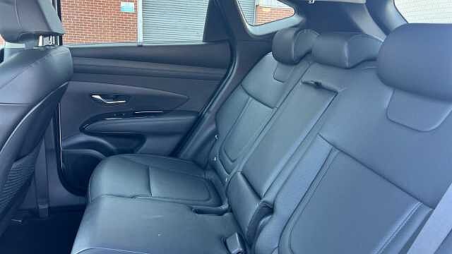 Hyundai TUCSON 1.6T Plug-in Hybrid Ultimate 5dr 4WD Auto Atlas White