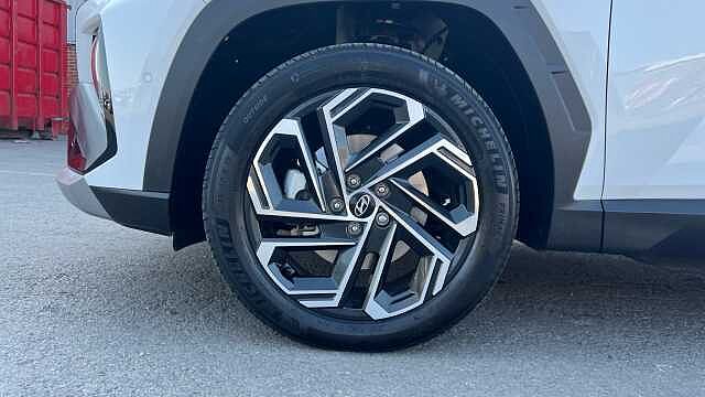 Hyundai TUCSON 1.6T Plug-in Hybrid Ultimate 5dr 4WD Auto Atlas White