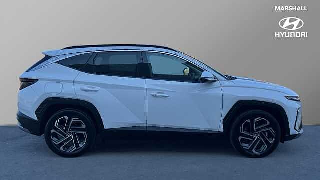 Hyundai TUCSON 1.6T Plug-in Hybrid Ultimate 5dr 4WD Auto Atlas White