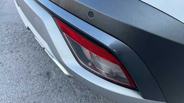 Hyundai TUCSON 1.6T Plug-in Hybrid Ultimate 5dr 4WD Auto Atlas White