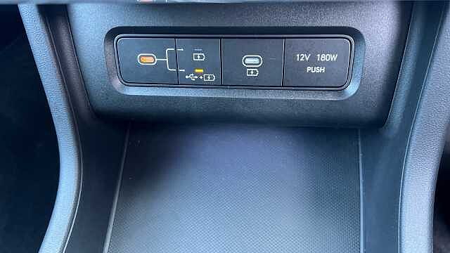 Hyundai TUCSON 1.6T Plug-in Hybrid Ultimate 5dr 4WD Auto Atlas White