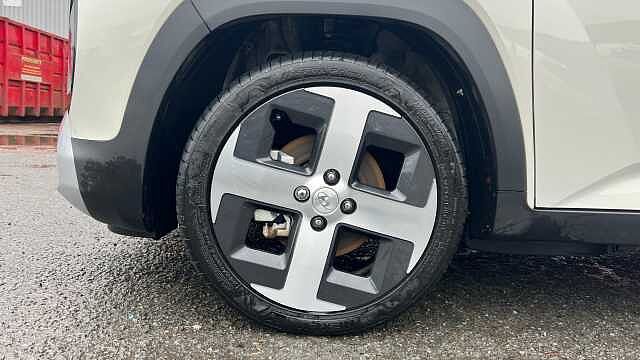 Hyundai INSTER INSTER 85kW 02 49kWh 5dr Auto Natural Ivory