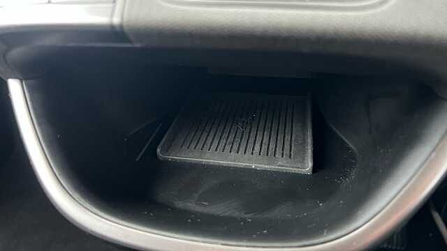 Hyundai INSTER INSTER 85kW 02 49kWh 5dr Auto Natural Ivory