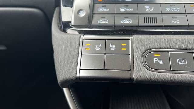 Hyundai INSTER INSTER 85kW 02 49kWh 5dr Auto Natural Ivory