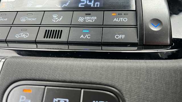 Hyundai INSTER INSTER 85kW 02 49kWh 5dr Auto Natural Ivory