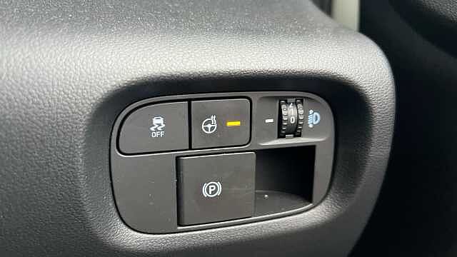 Hyundai INSTER INSTER 85kW 02 49kWh 5dr Auto Natural Ivory