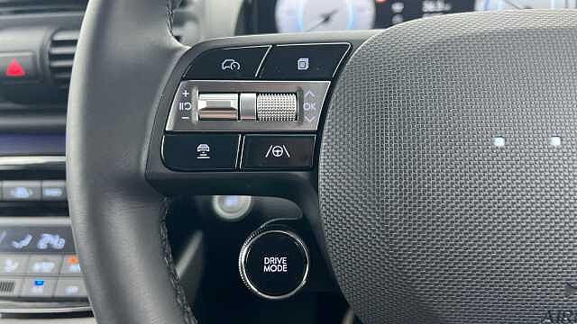 Hyundai INSTER INSTER 85kW 02 49kWh 5dr Auto Natural Ivory