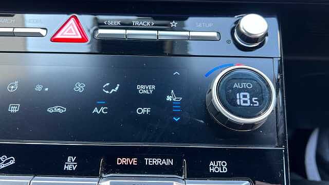 Hyundai Santa Fe SANTA FE 1.6 TGDi Plug-in Hybrid Calligraphy 5dr 4WD Auto