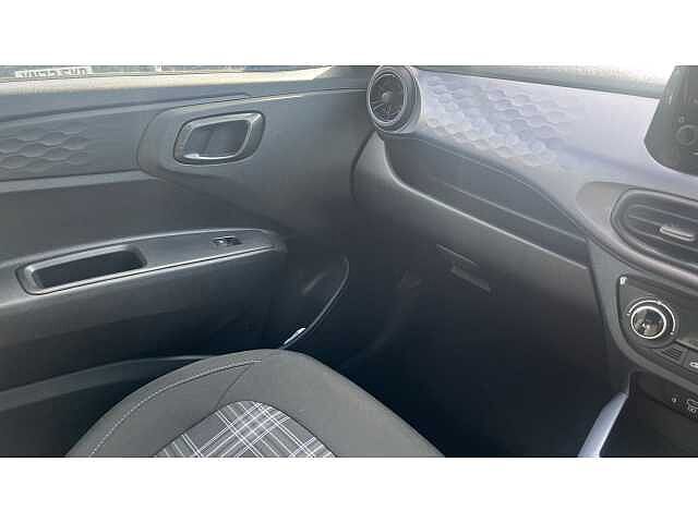 Hyundai I10 1.0 [63] Premium 5dr Auto [Nav] Phantom Black