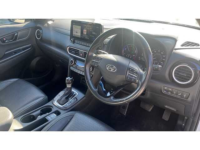 Hyundai KONA KONA 1.6 GDi Hybrid Premium SE 5dr DCT Chalk White