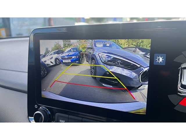 Hyundai KONA KONA 1.6 GDi Hybrid Premium SE 5dr DCT Chalk White