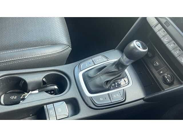 Hyundai KONA KONA 1.6 GDi Hybrid Premium SE 5dr DCT Chalk White