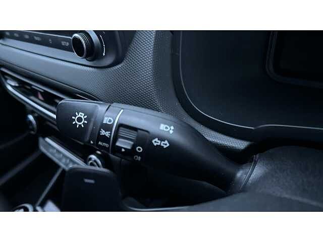 Hyundai KONA KONA 1.6 GDi Hybrid SE Connect 5dr DCT Phantom Black P