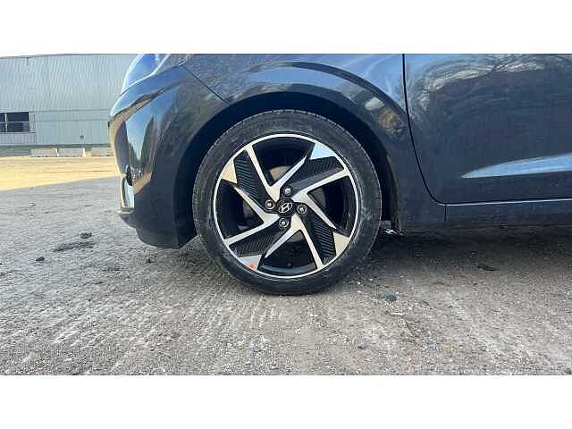 Hyundai I10 I10 1.0 MPi Premium 5dr Auto Grey