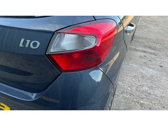Hyundai I10 I10 1.0 MPi Premium 5dr Auto Grey