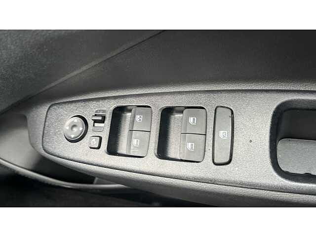 Hyundai I10 i10 5Dr HAT 1.2 MPi 79ps Premium NAV AU Mangrove Green