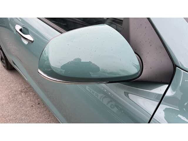 Hyundai I10 i10 5Dr HAT 1.2 MPi 79ps Premium NAV AU Mangrove Green