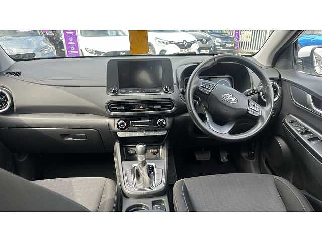 Hyundai KONA KONA 1.6 GDi Hybrid SE Connect 5dr DCT Atlas White