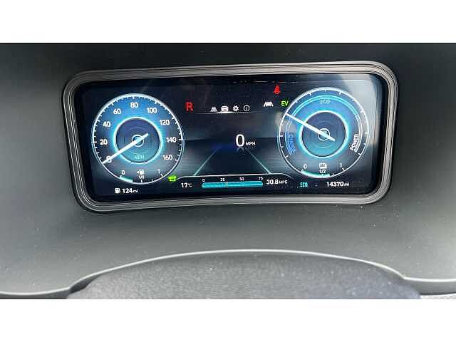 Hyundai KONA KONA 1.6 GDi Hybrid SE Connect 5dr DCT Atlas White