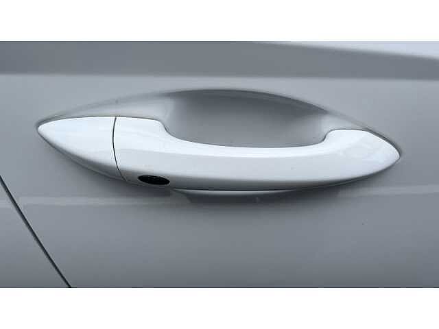 Hyundai TUCSON TUCSON 1.6 TGDi Premium 5dr 2WD Atlas White