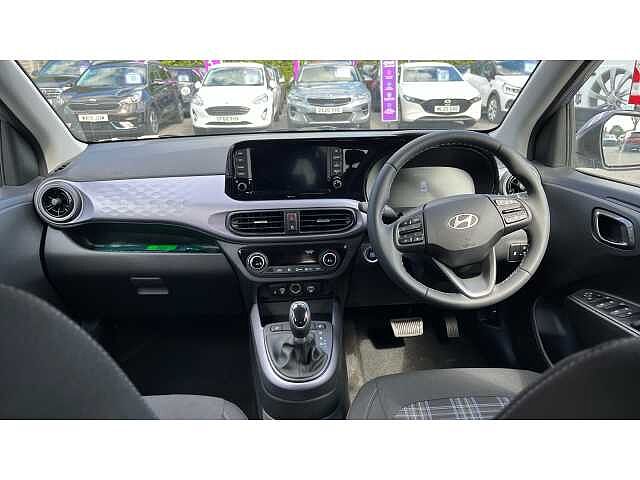 Hyundai i10 i10 5Dr HAT 1.2 MPi 79ps Premium NAV AU