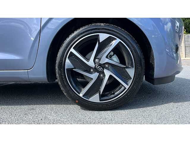 Hyundai i10 i10 5Dr HAT 1.2 MPi 79ps Premium NAV AU