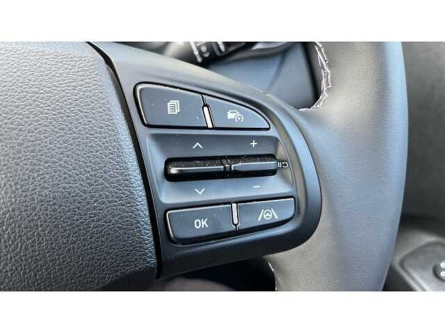 Hyundai i10 i10 5Dr HAT 1.2 MPi 79ps Premium NAV AU