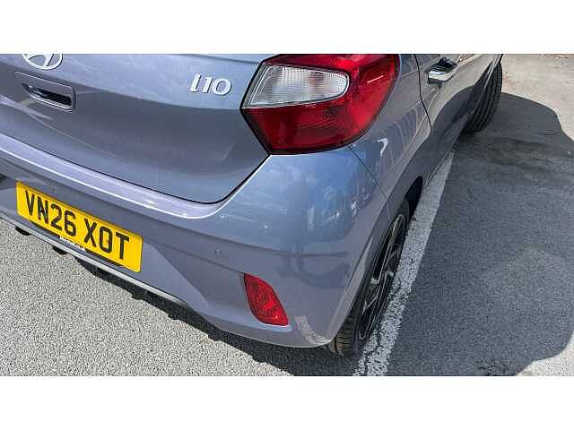 Hyundai i10 i10 5Dr HAT 1.2 MPi 79ps Premium NAV AU