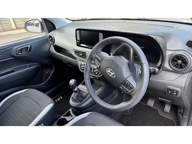 Hyundai i10 i10 5Dr HAT 1.0 MPi 63ps AdvancePlus Pack NAV