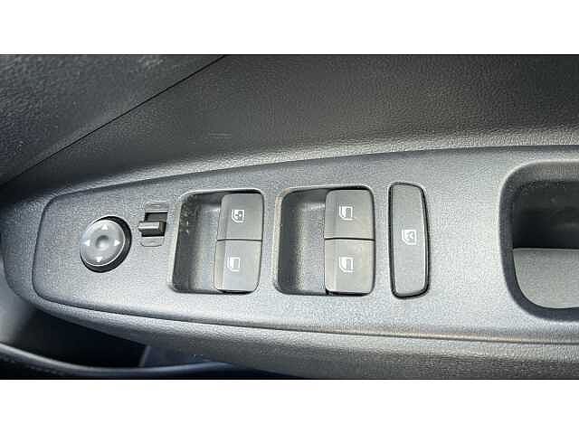 Hyundai i10 i10 5Dr HAT 1.0 MPi 63ps AdvancePlus Pack NAV