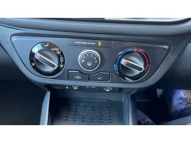 Hyundai i10 i10 5Dr HAT 1.0 MPi 63ps Advance Plus Pack NAV AU
