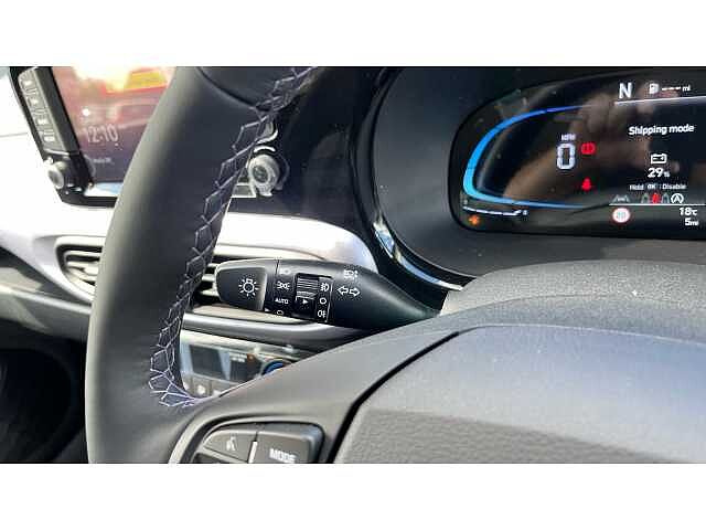 Hyundai i10 i10 5Dr HAT 1.2 MPi 79ps Premium NAV AU