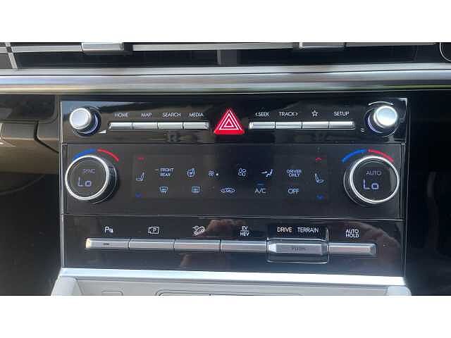 Hyundai Santa Fe Santa FE 7st 1.6TGDi Phev Ultm AU 4WD