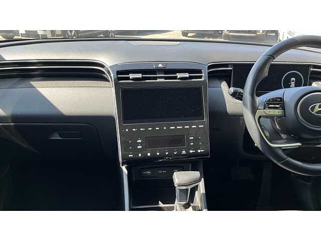 Hyundai TUCSON TUCSON 1.6 TGDi 48V MHD SE Connect 5dr 2WD DCT Red