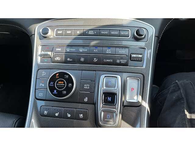 Hyundai Santa Fe SANTA FE 1.6 TGDi Hybrid Ultimate 5dr 4WD Auto