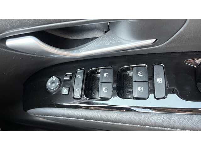 Hyundai TUCSON TUCSON 1.6 TGDi Hybrid 230 Ultimate 5dr 2WD Auto RED