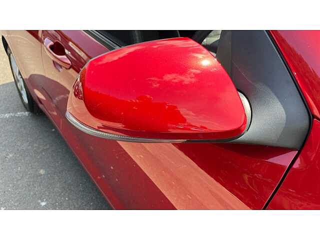 Hyundai I10 I10 1.0 MPi SE Connect 5dr Auto Red