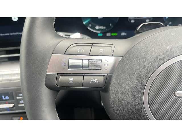 Hyundai KONA KONA 1.6 Hybrid 138 Ultimate 5dr DCT Abyss Black