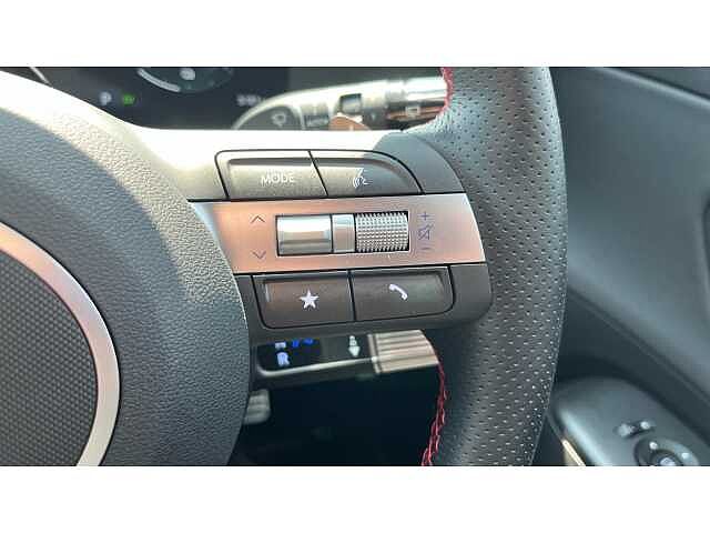 Hyundai KONA KONA 1.6 Hybrid 138 N Line S 5dr DCT Atlas White