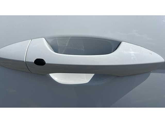 Hyundai KONA KONA 1.6 Hybrid 138 N Line S 5dr DCT Atlas White
