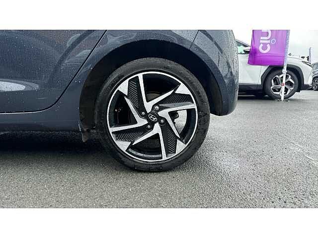 Hyundai i10 I10 1.2 [79] Premium 5dr Auto [Nav]