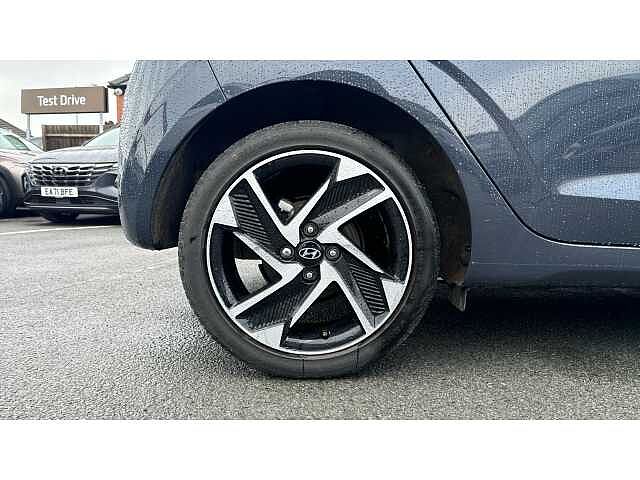 Hyundai i10 I10 1.2 [79] Premium 5dr Auto [Nav]