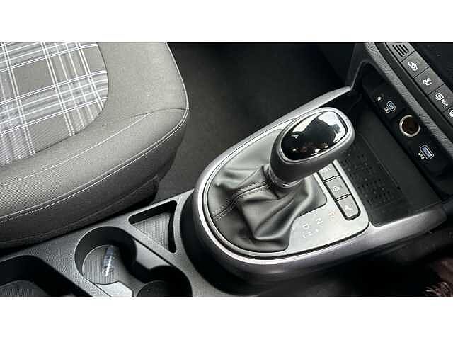 Hyundai i10 I10 1.2 [79] Premium 5dr Auto [Nav]