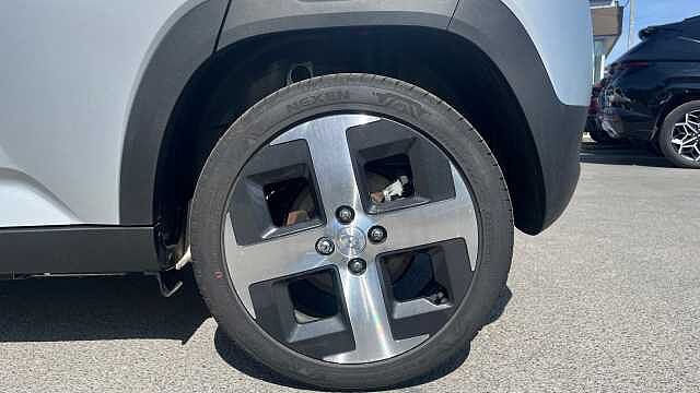 Hyundai INSTER 5Dr HAT 85kW 2 49kWh Aero Silver