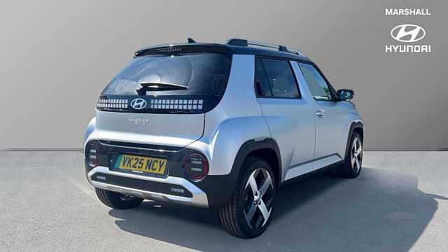 Hyundai INSTER 5Dr HAT 85kW 2 49kWh Aero Silver
